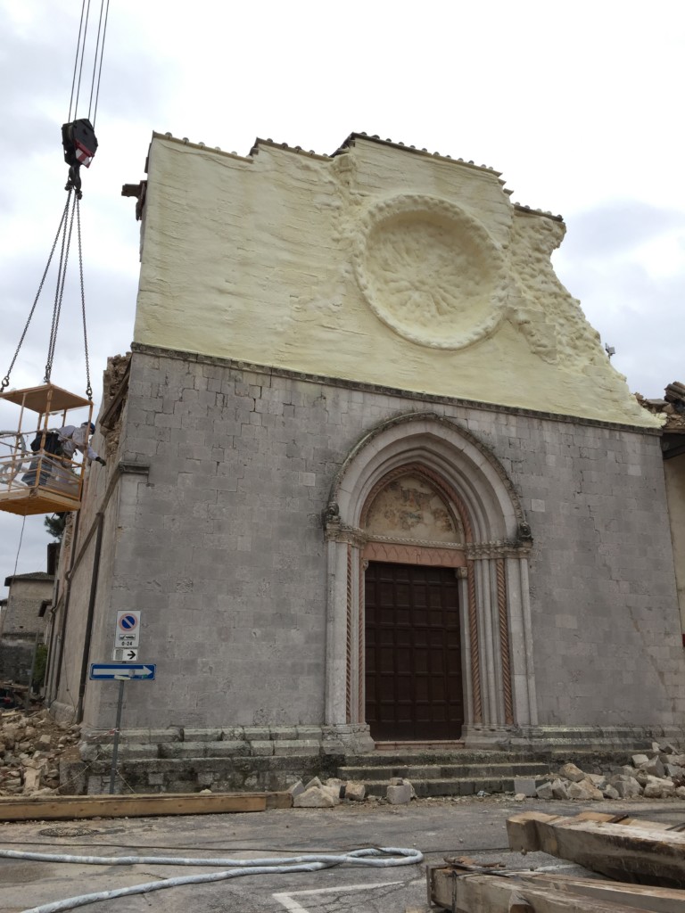 NORCIA, EX CHIESA DI SAN FRANCESCO - AUDITORIUM  PROGETTAZIONE E DIREZIONE DEI LAVORI